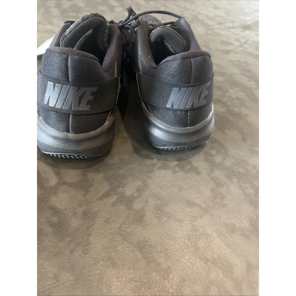 Nike ladies athletic sneakers black Sz 9